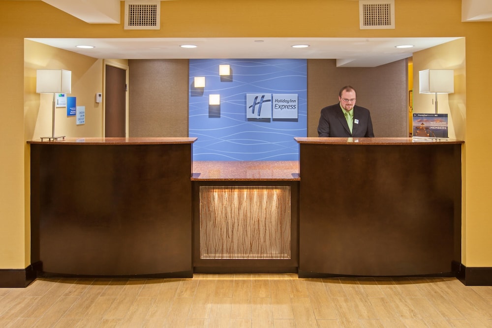 Holiday Inn Express Bowling Green, an IHG Hotel