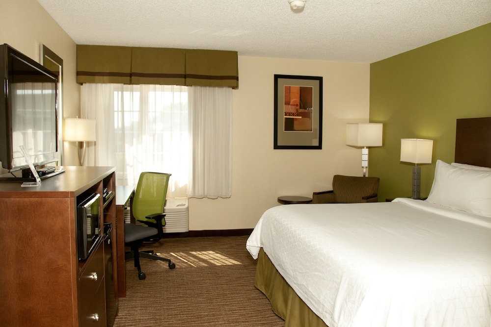 Holiday Inn Express Bowling Green, an IHG Hotel