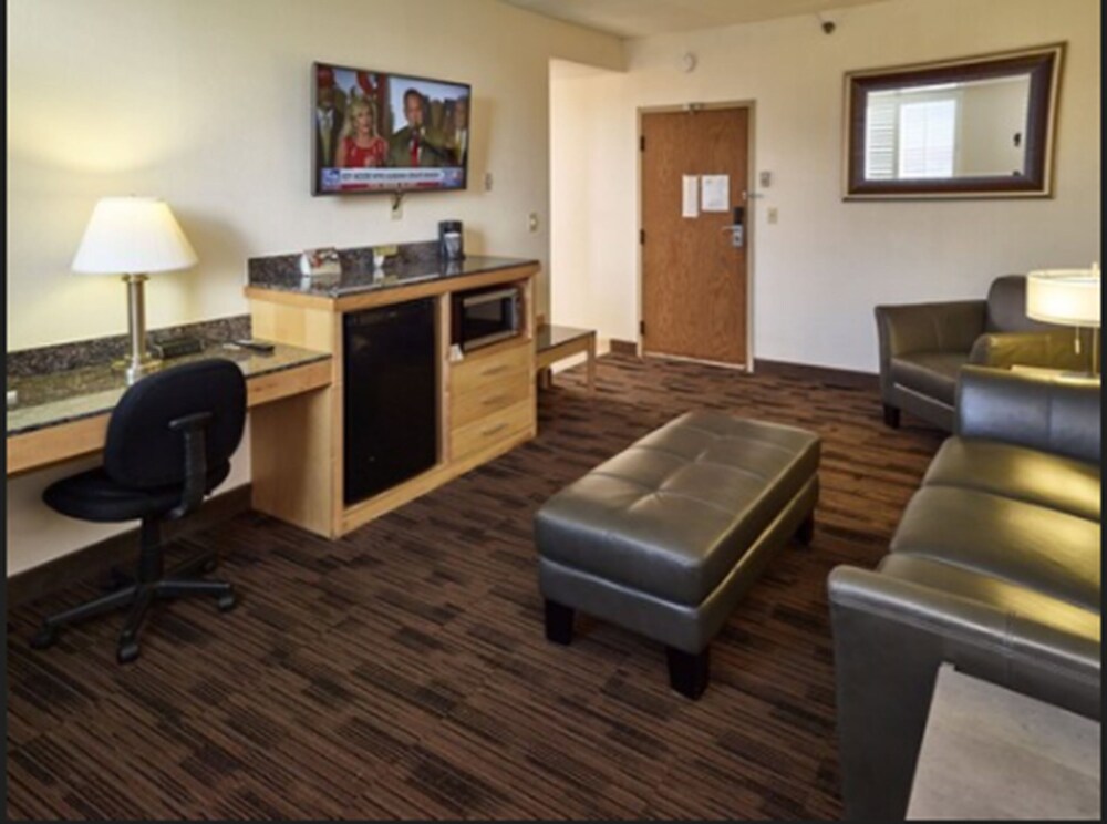 LivINN Hotel St. Paul – I-94 – East 3M Area