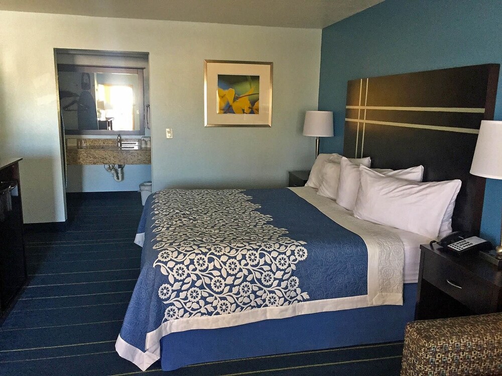Americas Best Value Inn Kingsville in Best Rates