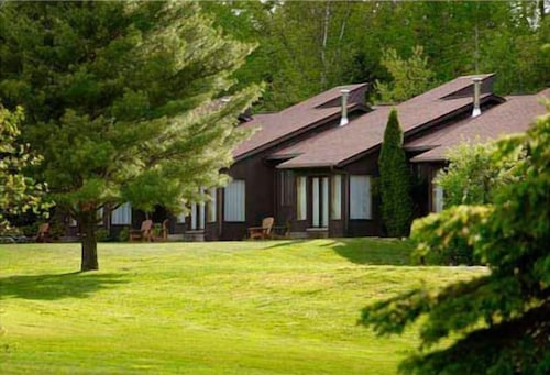 haliburton getaway deals
