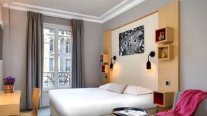 Chambres insonorisées, fer et planche à repasser sur demande