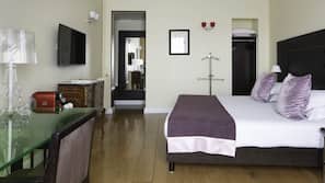 Premium bedding, free minibar, in-room safe, desk
