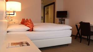 Hochwertige Bettwaren, Pillowtop-Betten, Minibar, Zimmersafe
