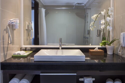 Prime Plaza Suites Sanur Bali In Denpasar Cheap Hotel Deals