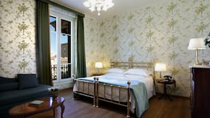 Coffre-forts dans les chambres, bureau, rideaux occultants