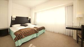 Literie de qualité supérieure, surmatelas, minibar