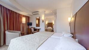 Minibar, in-room safe, individually furnished, desk