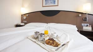 Premium bedding, in-room safe, desk, blackout curtains