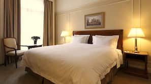 Premium bedding, minibar, in-room safe, desk