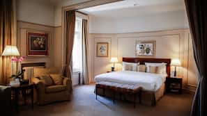Premium bedding, minibar, in-room safe, desk