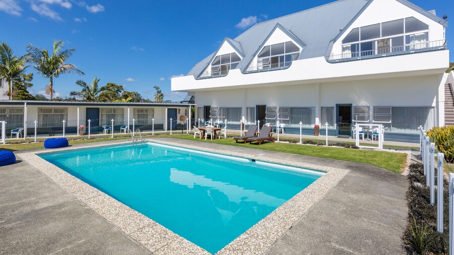 Aloha Seaview Resort Motel
