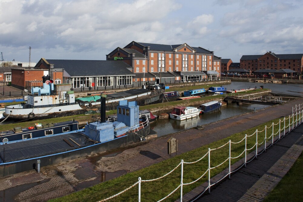 Holiday Inn Ellesmere Port, an IHG Hotel