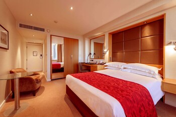 Book Royal Garden Hotel London Room Deals Hotwire