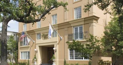 Hampton Inn New Orleans-St. Charles Ave./Garden District