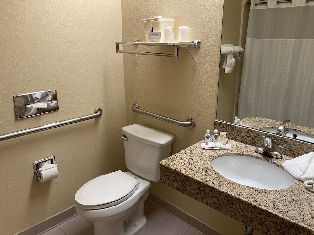 Quality Inn & Suites Little Rock West