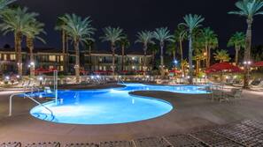 7 outdoor pools