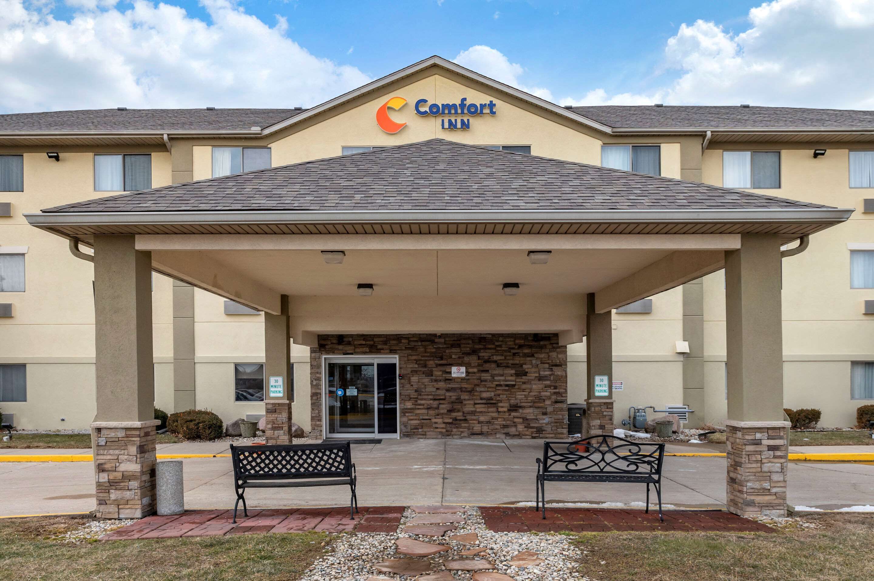 Comfort Inn Shelbyville North In Shelbyville In Expedia