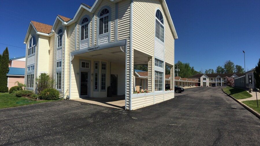 Thunderbird Inn