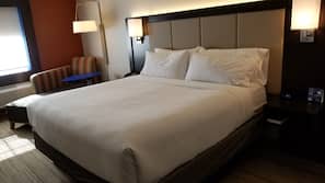 Pillow top beds, in-room safe, desk, laptop workspace