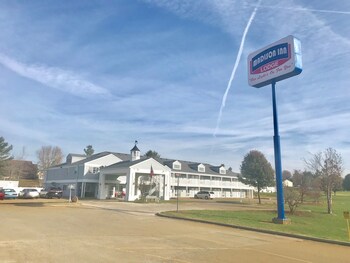 Madison Inn Lodge