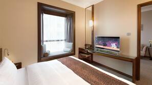 In-room safe, desk, iron/ironing board, free WiFi