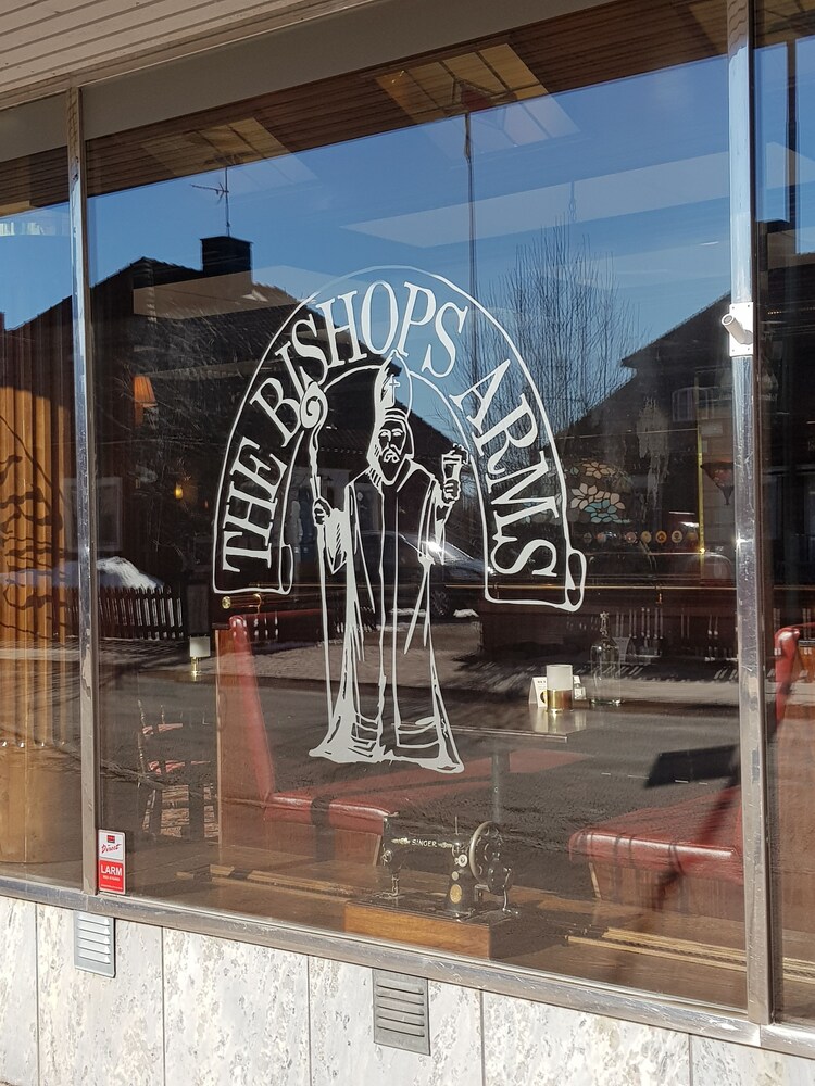 Hotel Bishops Arms Mora