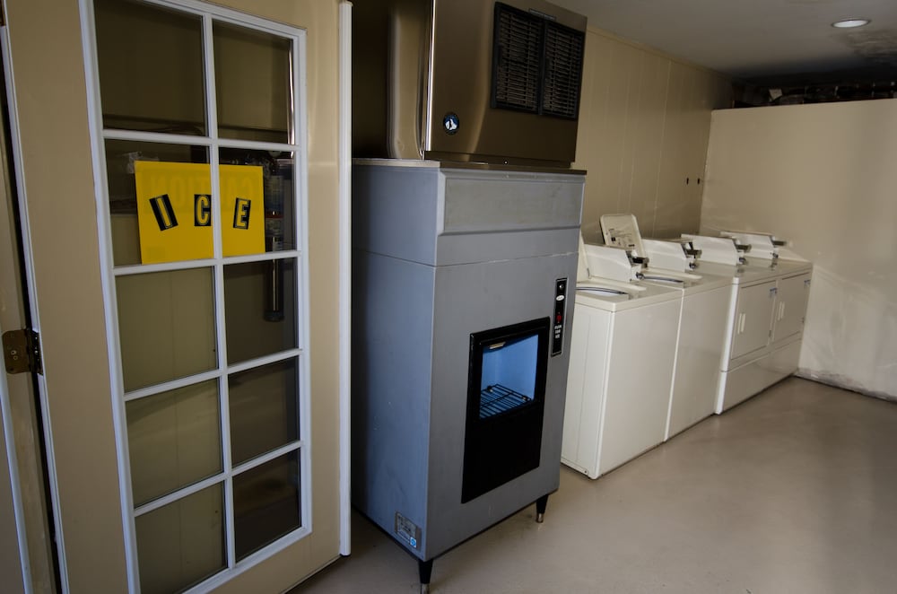 Laundry room, Quality Inn South Lake Tahoe