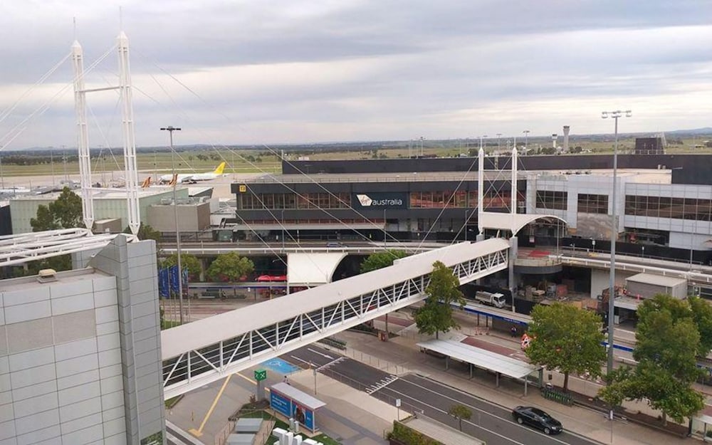 PARKROYAL Melbourne Airport
