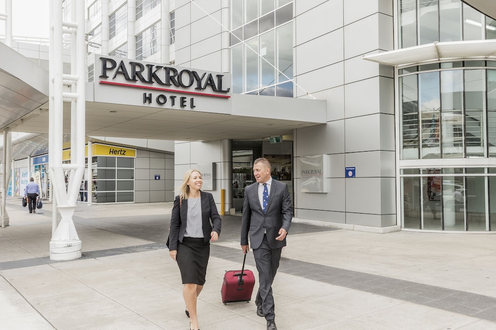 PARKROYAL Melbourne Airport