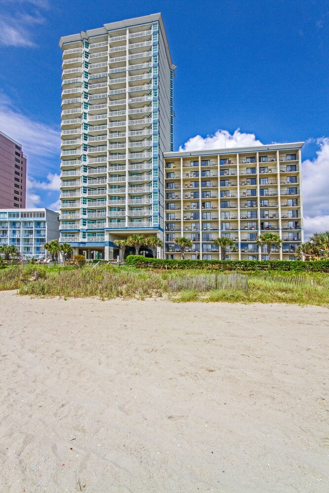 Carolinian Beach Resort by Vacasa in Myrtle Beach Best Rates & Deals