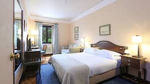 Literie hypoallergénique, minibar, coffre-forts dans les chambres