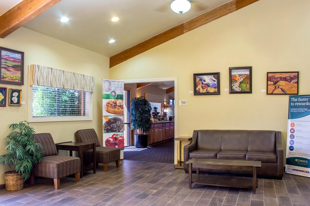 Lobby, Quality Inn Wickenburg