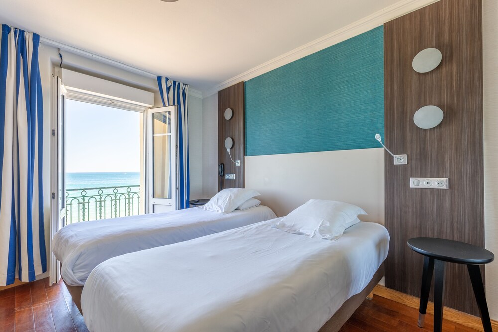 Hotel Kyriad Saint Malo centre Plage in Saint-Malo | Best ...