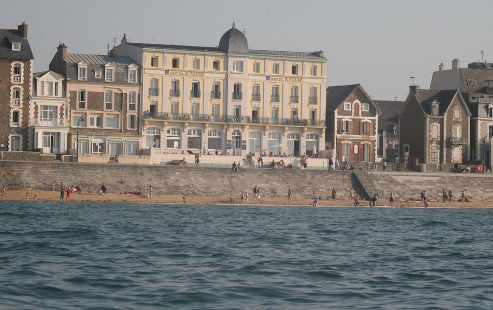 Hotel Kyriad Saint Malo Centre Plage In Saint Malo Hotel