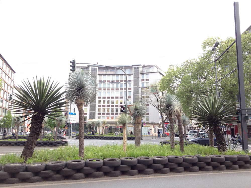 Photo - Domo Hotel Mondial