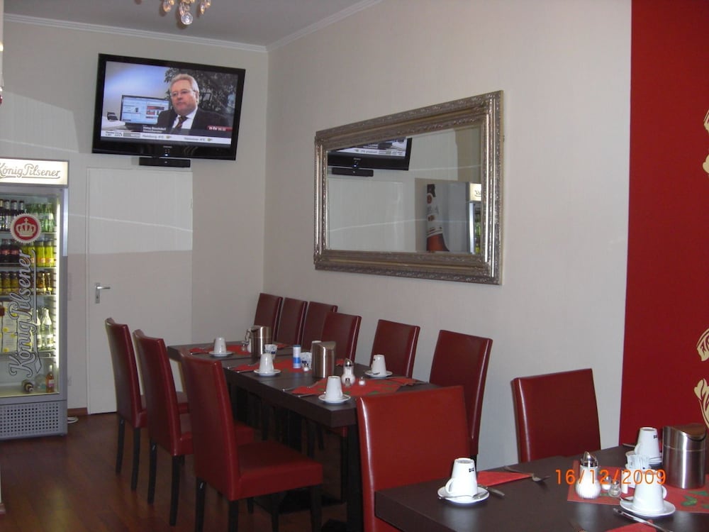 Photo - Domo Hotel Mondial