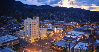 Ashland Springs Hotel