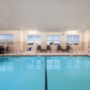 47 Monroe Hotels With A Jacuzzi Or Hot Tub In Room Travelocity