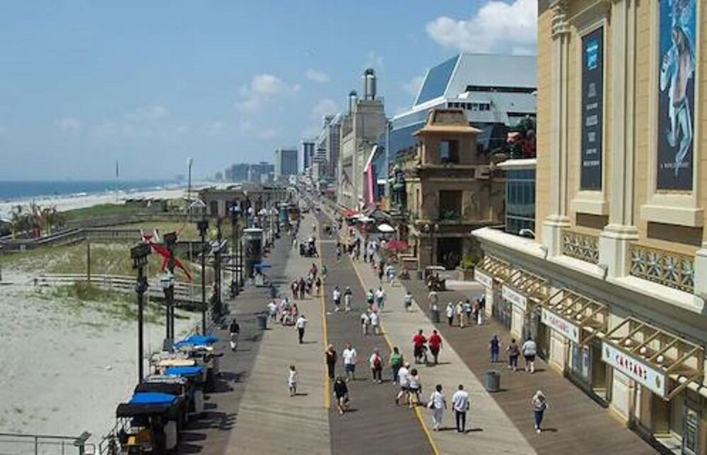 Beach, Caesars Atlantic City Resort & Casino