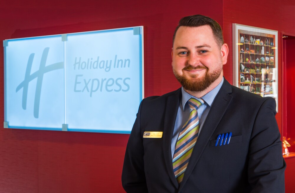 Holiday Inn Express Milton Keynes, an IHG Hotel