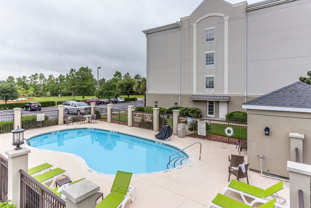 Comfort Suites Myrtle Beach Central