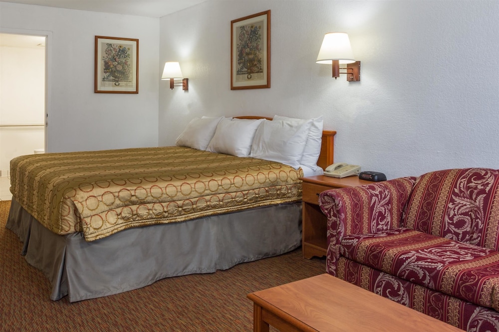 Motel 6 San Diego, CA Southbay in San Diego Best Rates & Deals on