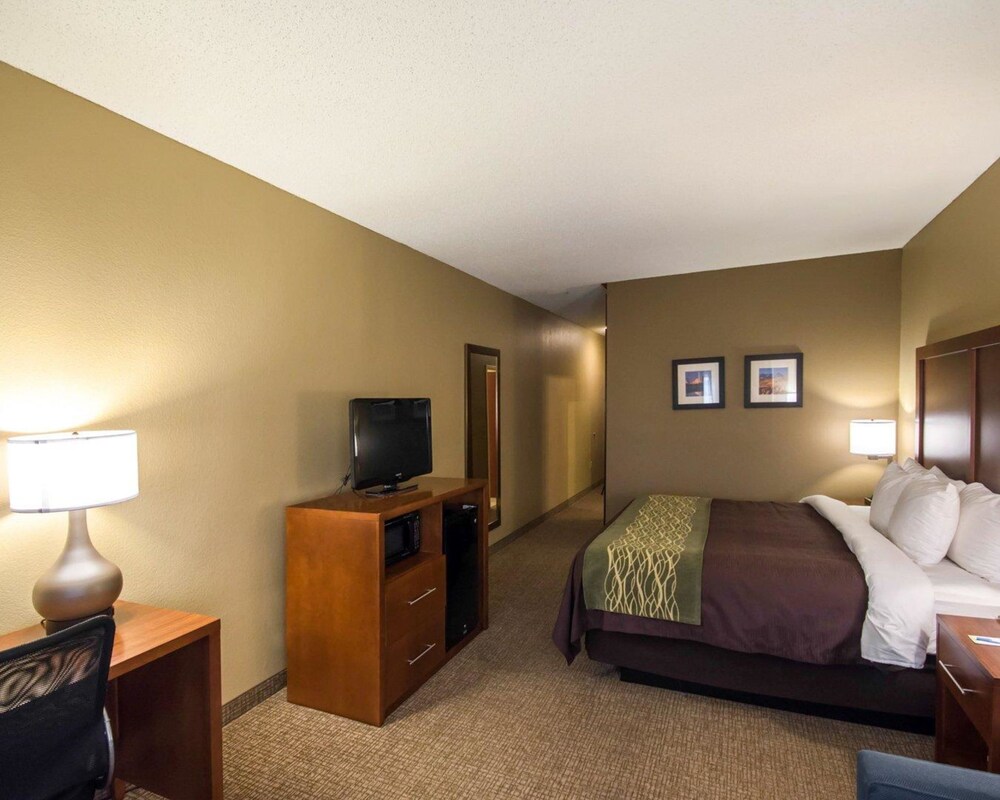 Comfort Inn & Suites