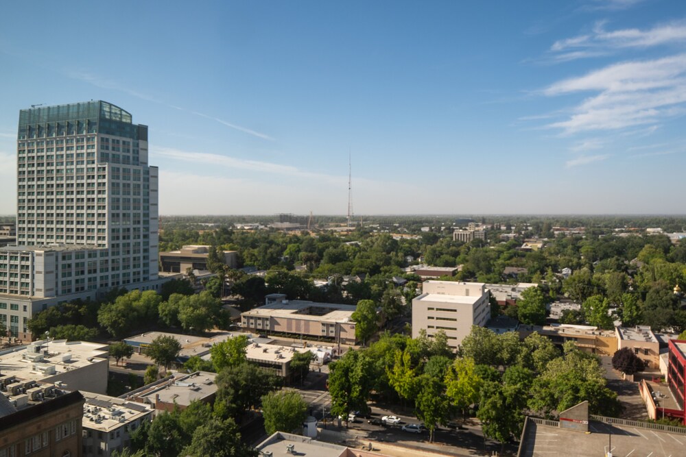 Sheraton Grand Sacramento Hotel