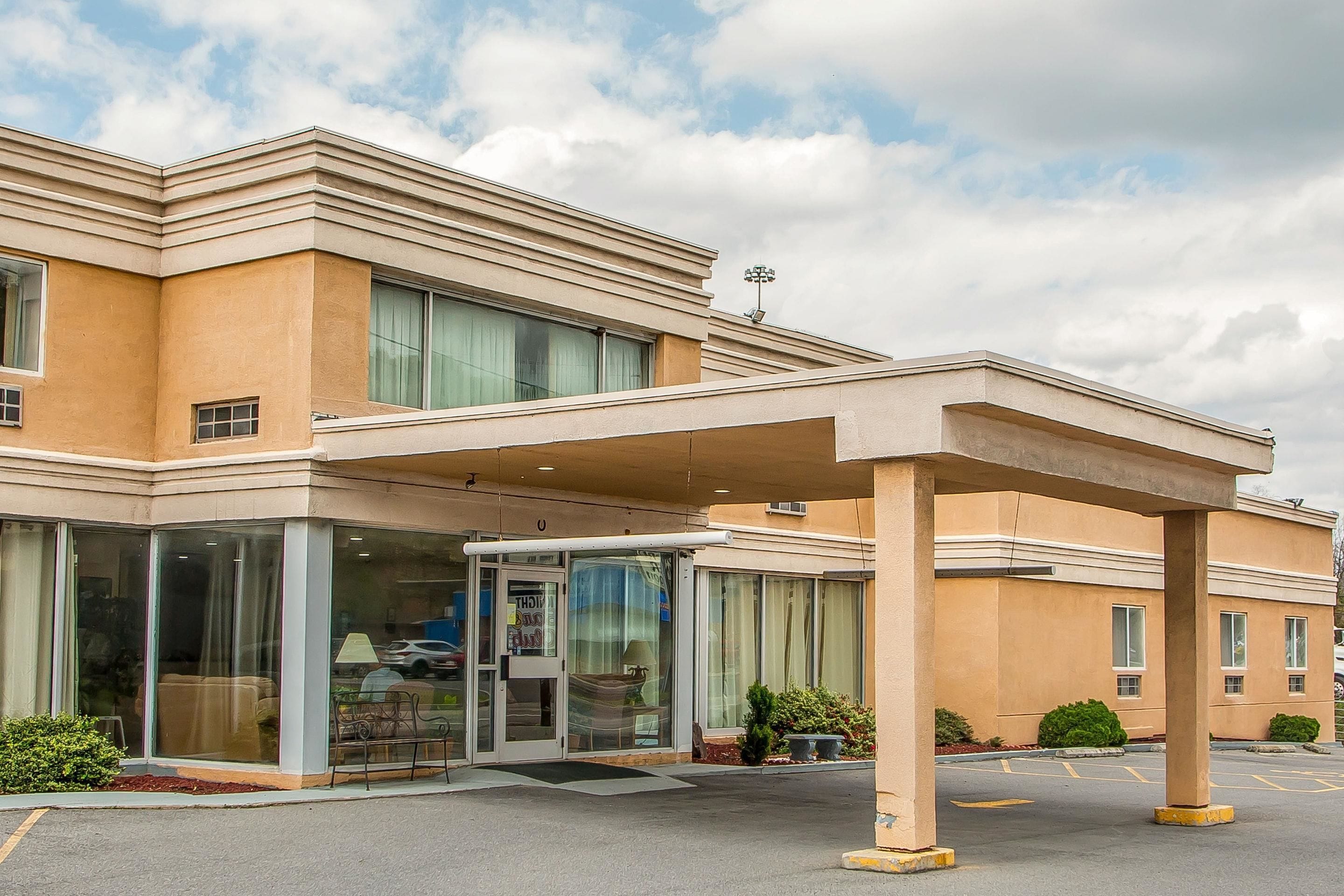 Rodeway Inn Bedford in Bedford, United States
