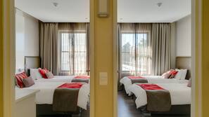Premium bedding, in-room safe, desk, laptop workspace