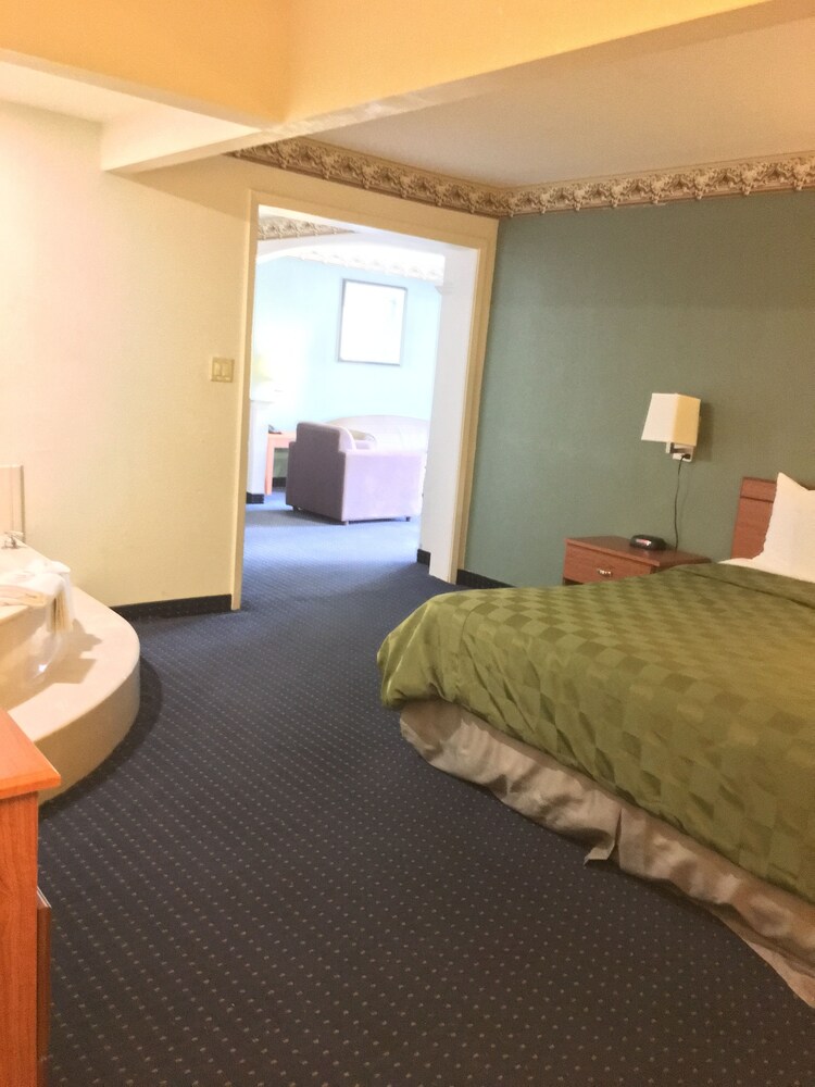 Room, Days Inn by Wyndham Nacogdoches/SFA University/Downtown