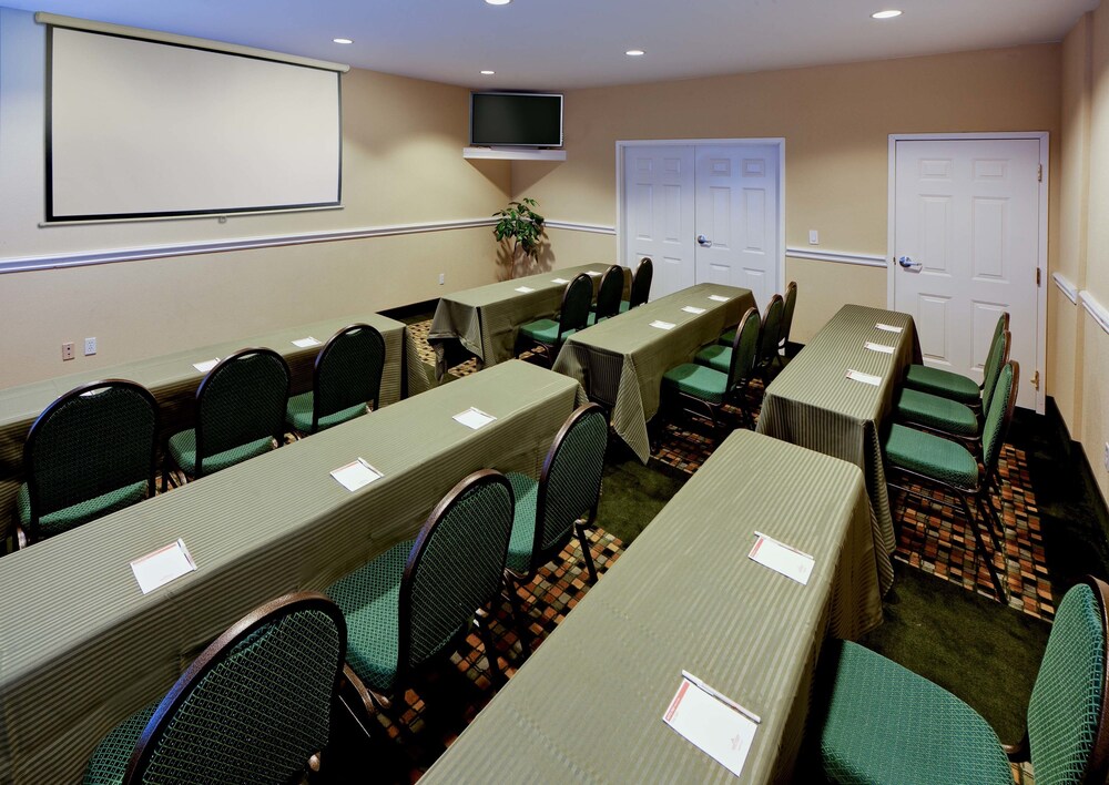 MainStay Suites Addison-Dallas