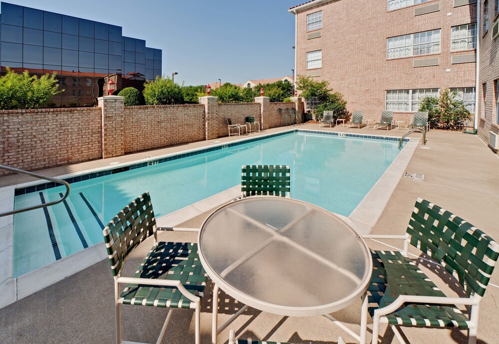 MainStay Suites Addison-Dallas